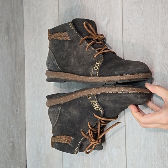 Born Women Temple Ankle Leather Boots shoes sz 8 - Picture 11 of 12